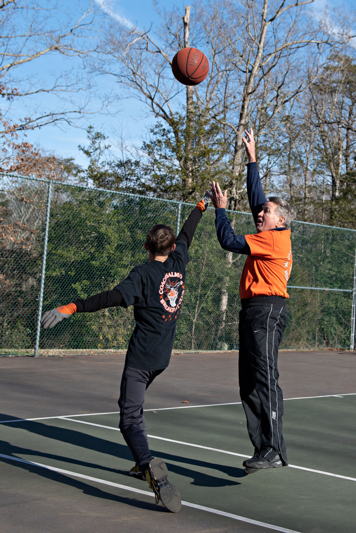 010321_nws_50hoopsclub